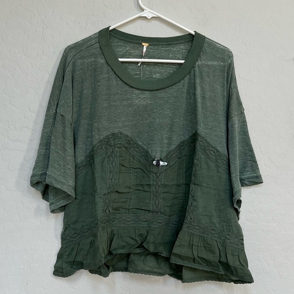 FREE PEOPLE Fall in Love Lace Inset T-Shirt size large - Picture 3 of 7